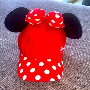NWT DISNEY cap 🧢 hat Minnie Mouse bow  ears red white dots black ears